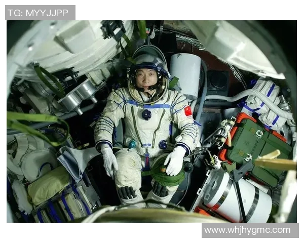 绿茵巨星齐聚同框闪耀见证球队荣耀时刻